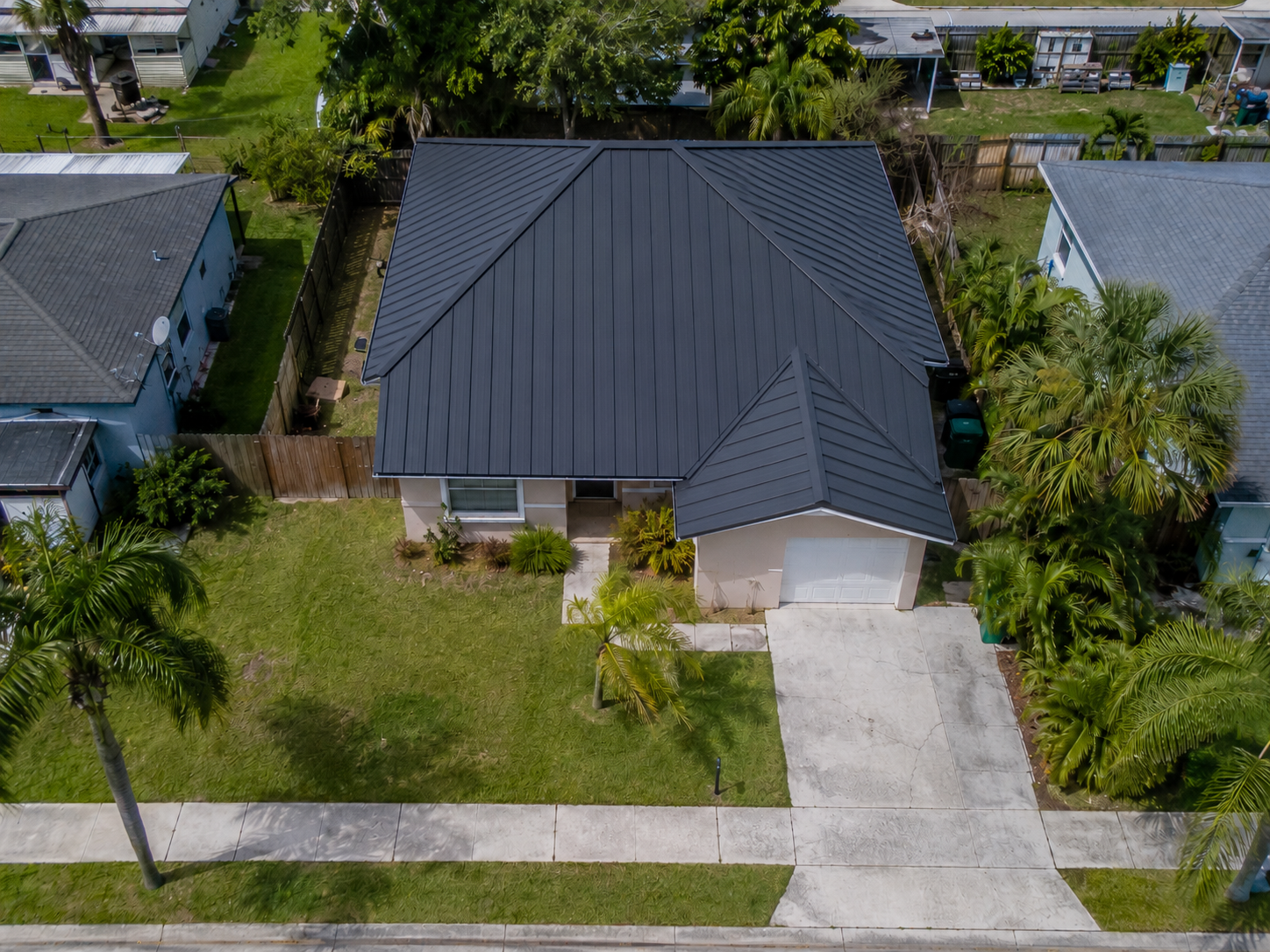 Construction & Remodeling in Brickell — Gold Star Roofing 1